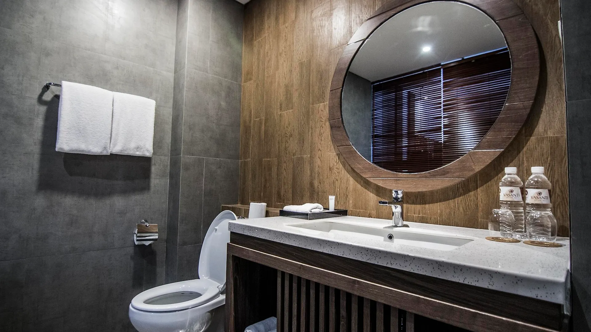 Отель Fairfield By Marriott Bali South Kuta Кута