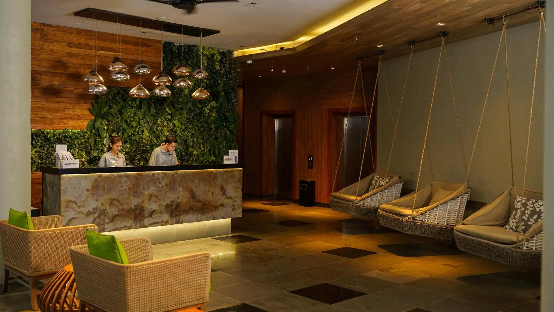 Отель Fairfield By Marriott Bali South Kuta Кута
