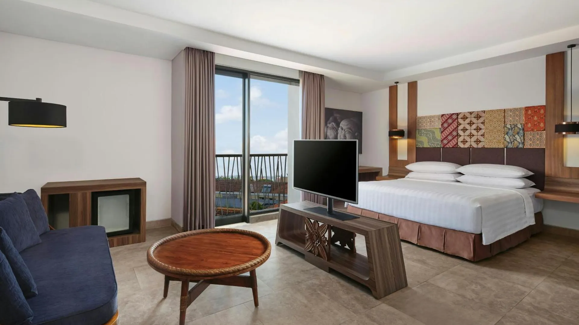 Отель Fairfield By Marriott Bali South Kuta Кута